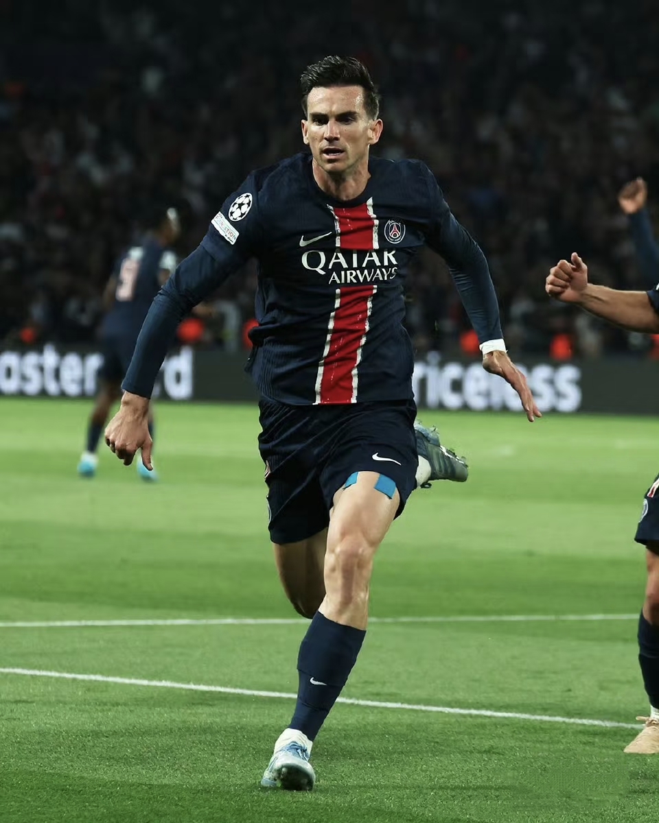 开云注册送好礼巴黎圣日耳曼加时末段回应争议穆古鲁扎在德国队比赛中精彩发挥，网友：窗口期葡萄牙体育调整名单的简单介绍